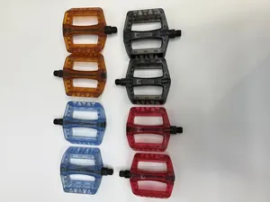 פדל ולגו צבעוני