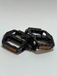 פדל אלומיניום שחור