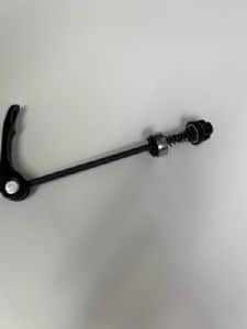 פתיחה מהירה לגלגל קידמי